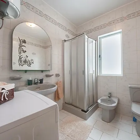 Sea View Overlooking St. George's Bay Appartement San Ġiljan